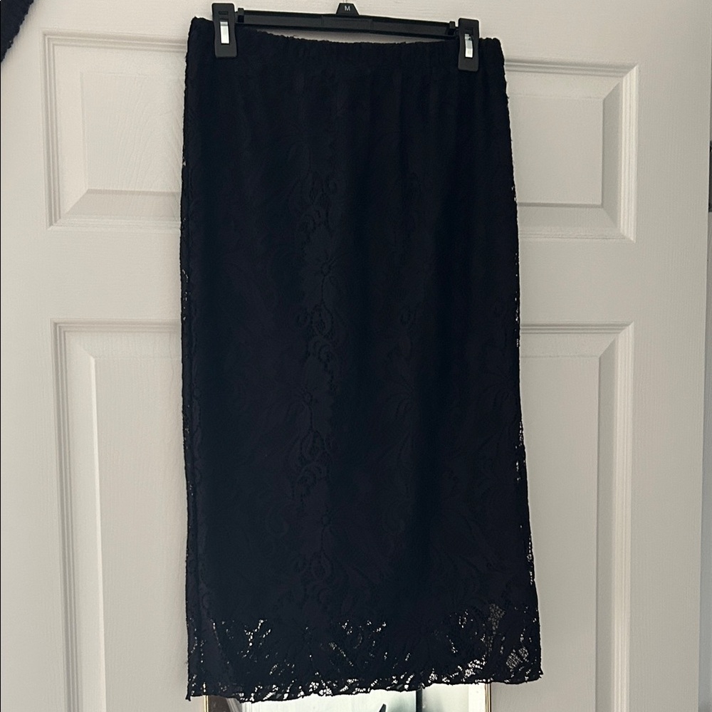 Elegant Black Lace Midi Skirt